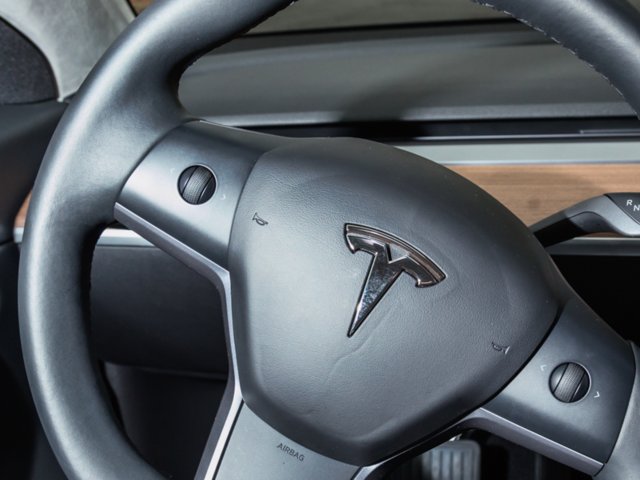 Nội thất độc nhất vô nhị của Tesla Model 3 ảnh 6
