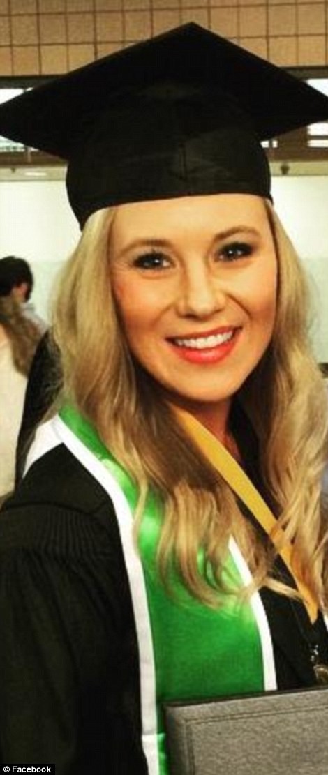 Hoa hậu Mississippi Hannah Roberts học ngành y và cũng là một cây violong rất giỏi