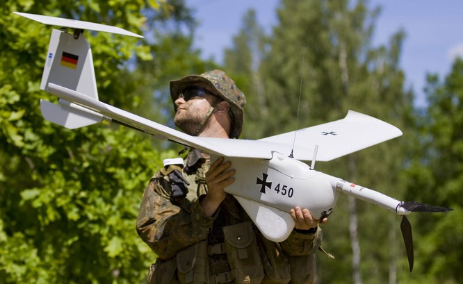 Chùm ảnh NATO phô diễn sức mạnh quân sự trong diễn tập Saber Strike 2015 ảnh 11