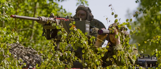 Chùm ảnh NATO phô diễn sức mạnh quân sự trong diễn tập Saber Strike 2015 ảnh 12