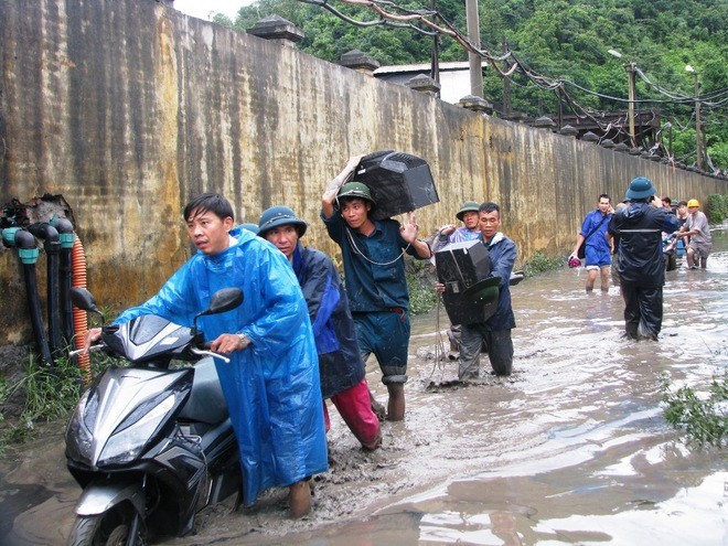 8 người chết, 6 người mất tích vì mưa lũ ở Quảng Ninh ảnh 10