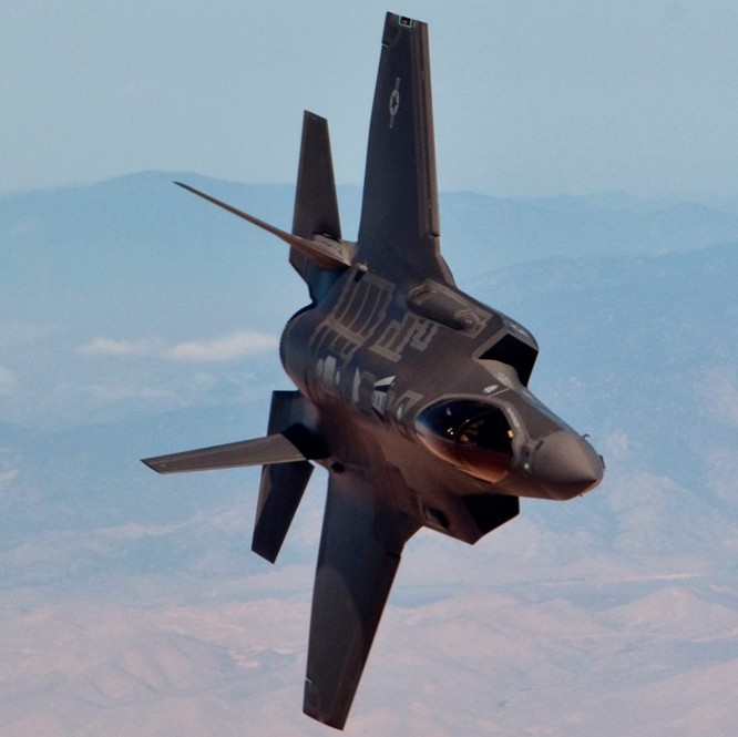 F-35 Lightning II luyện kỹ năng không chiến chống tiêm kích Nga ảnh 13