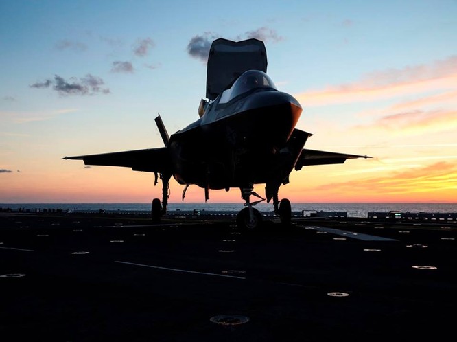 F-35 Lightning II luyện kỹ năng không chiến chống tiêm kích Nga ảnh 17