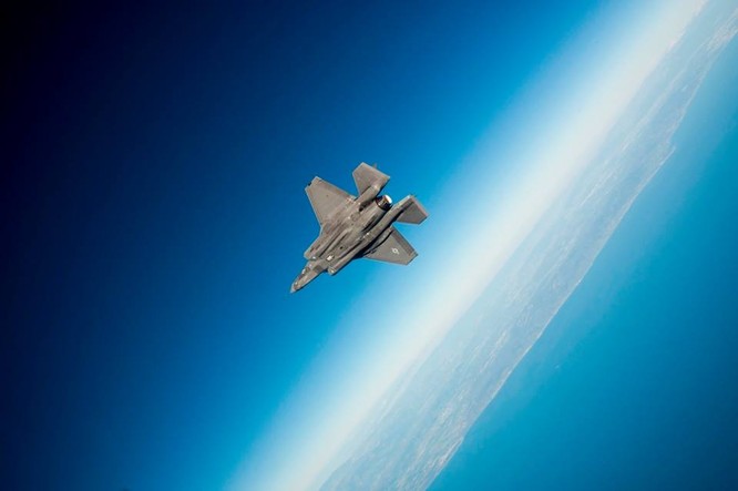 F-35 Lightning II luyện kỹ năng không chiến chống tiêm kích Nga ảnh 24