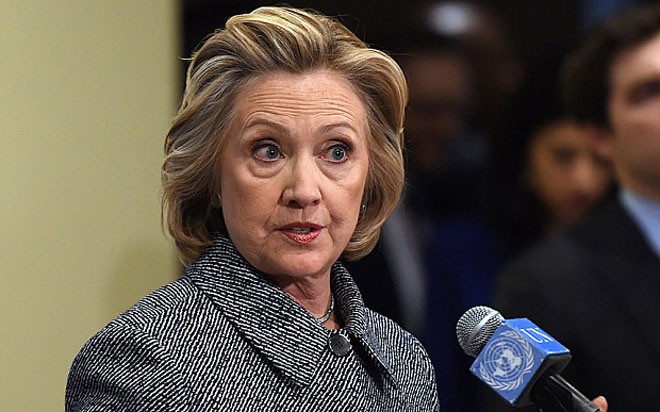 <b>Hillary Clinton</b><br>
<br>
Cựu ngoại trưởng, cựu đệ nhất phu nhân Mỹ Hillary Clinton được Wealth-X cho là sở hữu giá trị tài sản ròng 18 triệu USD. <br>
<br>
Riêng trong năm 2014, nhà Clinton kiếm được 28 triệu USD. Từ năm 2014-2015, bà Clinton kiếm được khoảng 12 triệu USD từ các buổi diễn thuyết. <b>Hillary Clinton</b><br>
<br>
Cựu ngoại trưởng, cựu đệ nhất phu nhân Mỹ Hillary Clinton được Wealth-X cho là sở hữu giá trị tài sản ròng 18 triệu USD. <br>
<br>
Riêng trong năm 2014, nhà Clinton kiếm được 28 triệu USD. Từ năm 2014-2015, bà Clinton kiếm được khoảng 12 triệu USD từ các buổi diễn thuyết.