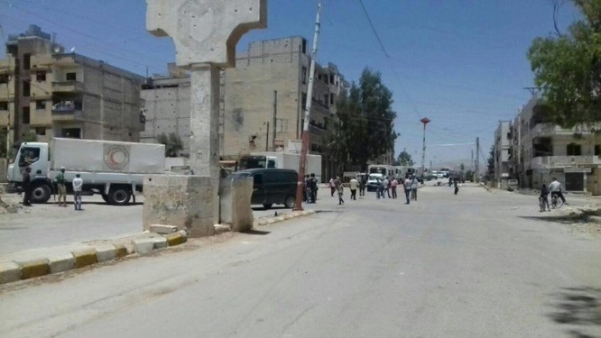 Quân đội Syria và lực lượng Hồi giáo cực đoan ký thỏa thuận ngừng bắn ở Damascus ảnh 2
