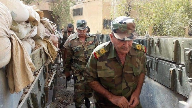 Quân đội Syria tiếp tục tấn công hỏa lực tiêu diệt IS ở Deir Ezzor ảnh 1