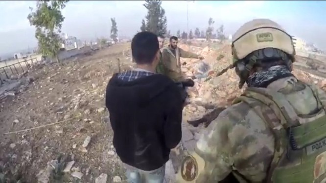 Trận chiến Aleppo: Đặc nhiệm Nga xung trận cùng binh sĩ Hezbollah (video) ảnh 5