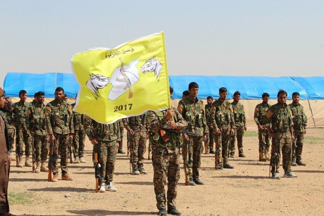Chiến sự Deir ezzor: Quân đội Syria chuẩn bị phá vây IS, Mỹ không kích nhầm làm hàng chục người thiệt mạng ảnh 1