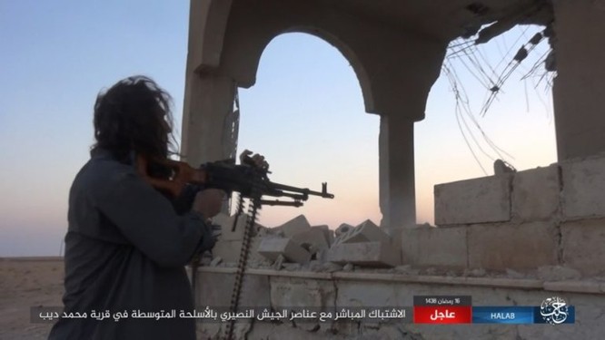 Quân đội Syria bại trận trước IS trên chiến trường Raqqa ảnh 10