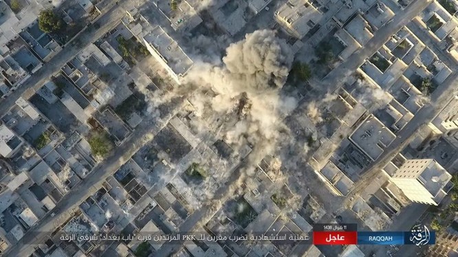 Chiến sự Syria: Người Kurd dốc sức tấn công Raqqa, Mỹ tăng viện trợ (video) ảnh 4