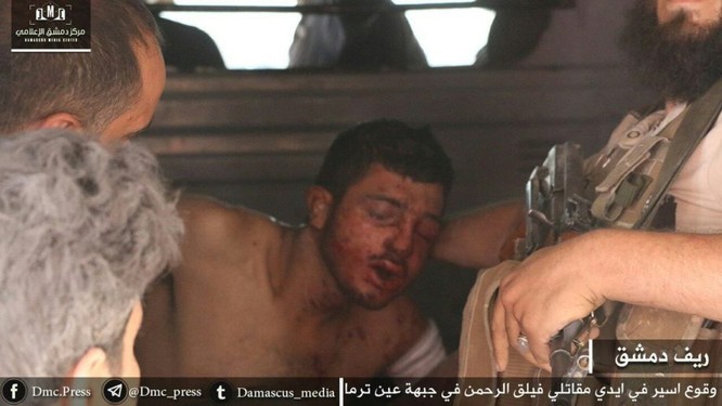 Chiến sự Syria: Phe thánh chiến điên cuồng chống trả quân Assad ở ven Damascus (video) ảnh 3