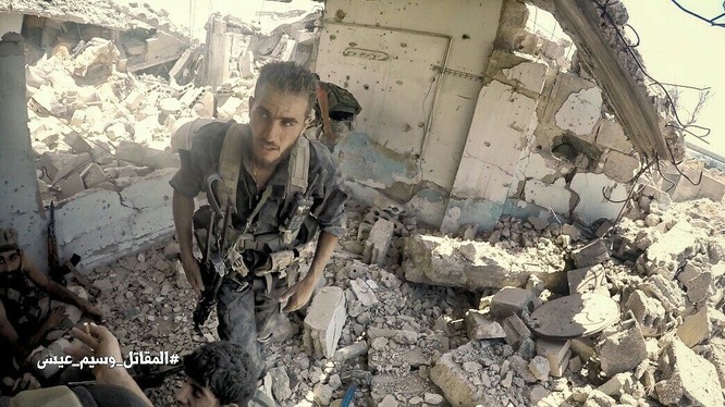 Quân đội Syria tấn công sào huyệt thánh chiến ngoại vi Damascus - ảnh 11