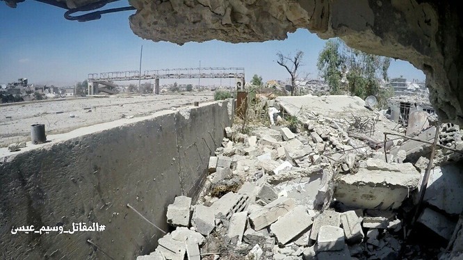 Quân đội Syria tấn công sào huyệt thánh chiến ngoại vi Damascus - ảnh 13