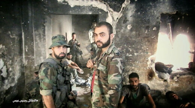 Quân đội Syria tấn công sào huyệt thánh chiến ngoại vi Damascus - ảnh 14