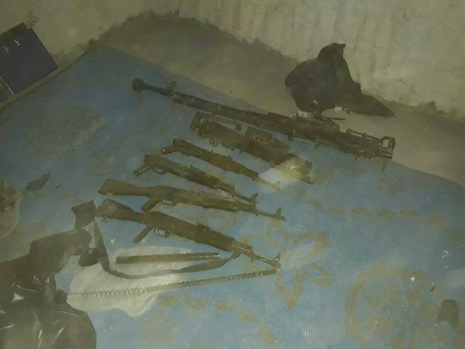 Quân đội Syria khép chặt hai “nồi hầm” IS trên chiến trường Homs ảnh 8