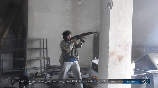 IS phản kích thất bại, hàng loạt tay súng mất mạng tại Raqqa ảnh 2