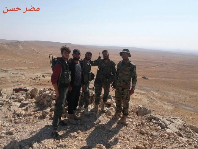 Quân Syria giải phóng làng “nô lệ tình dục” IS tại Hama (video) ảnh 3