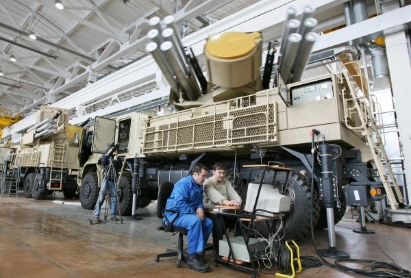 Nga sẽ tăng sức mạnh “quái thú” Pantsir-SM ảnh 1