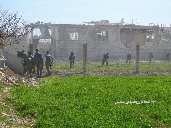 “Hổ Syria” chủ công xung trận chiếm thị trấn trọng yếu, sắp chia cắt Đông Ghouta - ảnh 5