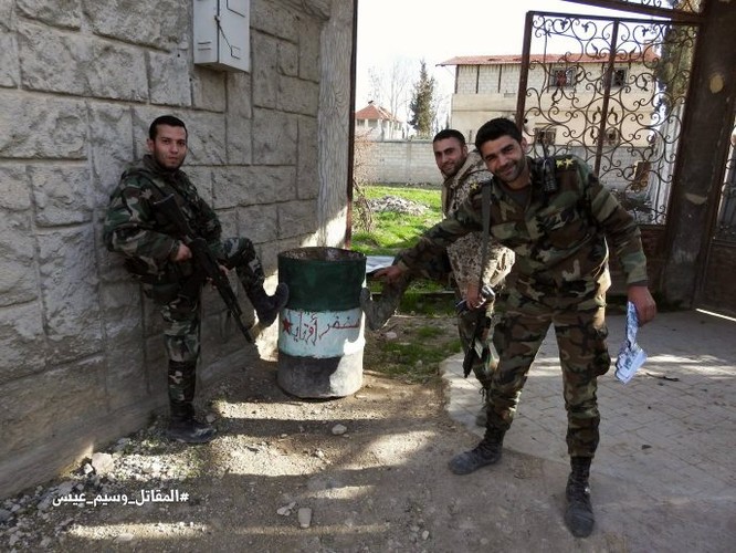 “Hổ Syria” chủ công xung trận chiếm thị trấn trọng yếu, sắp chia cắt Đông Ghouta - ảnh 7