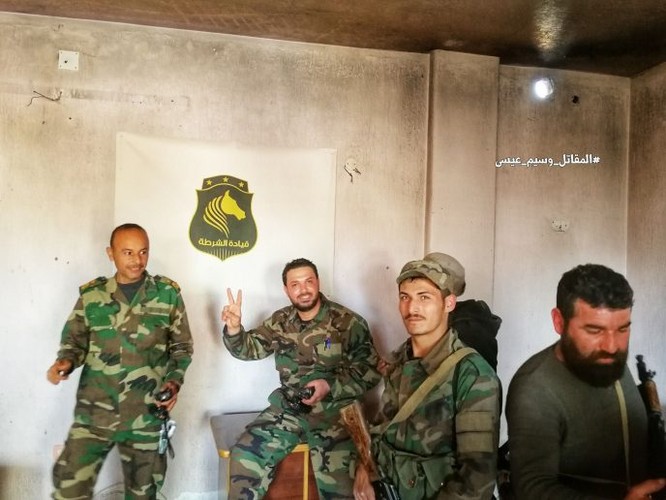 “Hổ Syria” chủ công xung trận chiếm thị trấn trọng yếu, sắp chia cắt Đông Ghouta - ảnh 13