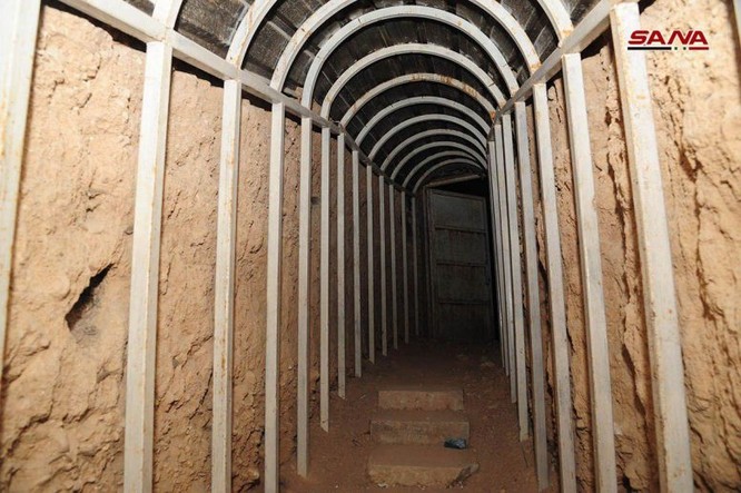 Kinh hoàng nhà tù khiến 5.000 người mất mạng của phe thánh chiến ở tử địa Douma, Syria - ảnh 1