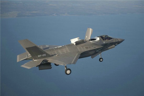 Máy bay chiến đấu tàng hình thế hệ thứ năm F-35. Ảnh: Sohu