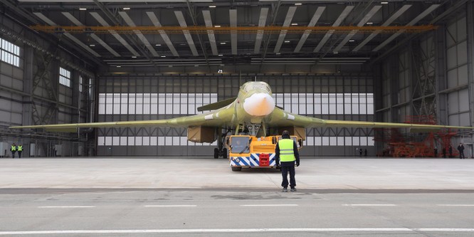 Thiên nga trắng Tu-160M2 Nga “lột xác” thành cỗ máy hủy diệt mới ảnh 1
