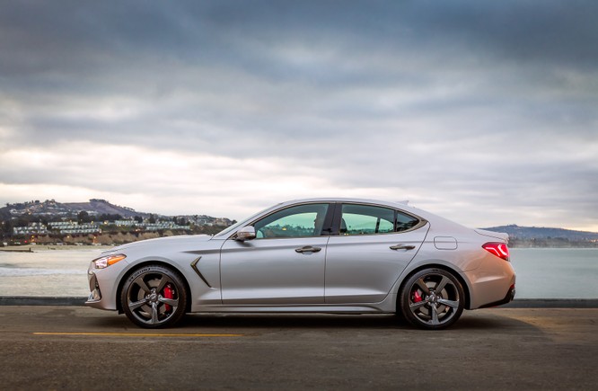 Genesis G70 2019: Đối đầu trực tiếp với BMW 3-Series ảnh 1