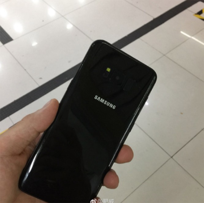 7 tấm ảnh hé lộ Galaxy S8 màu đen bóng ảnh 4