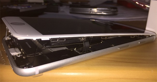 Apple điều tra pin iPhone 8 Plus phồng rộp làm bung màn hình ảnh 1