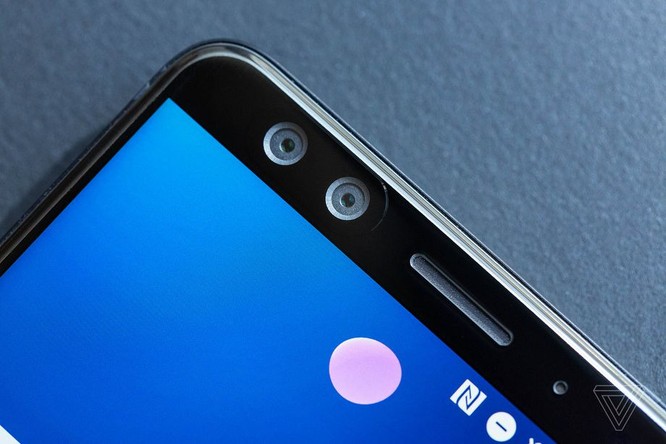 HTC U12 Plus chính thức ra mắt: phím giả cảm ứng lực trên cạnh máy - ảnh 3
