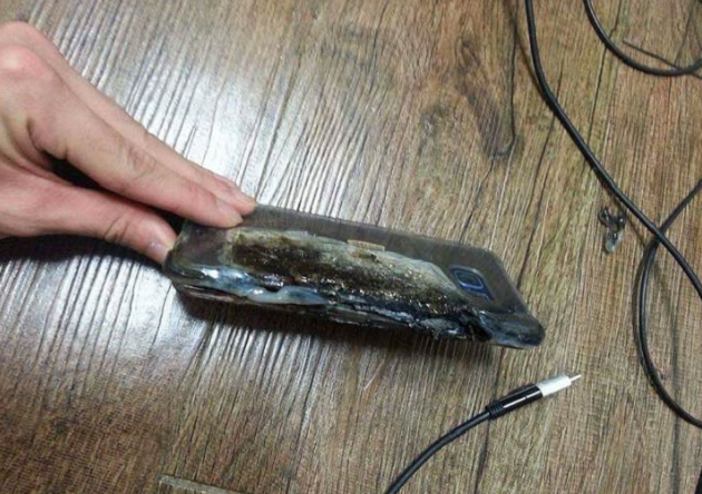 Galaxy Note 7 phát nổ khi sạc ảnh 1