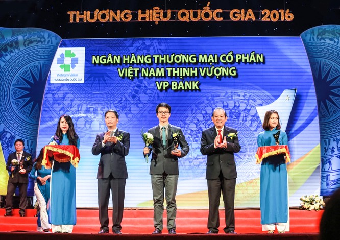 VPBank đạt 10 giải thưởng và chứng nhận trong năm 2016 ảnh 1