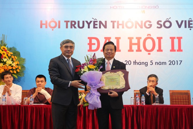 Thứ trưởng Bộ TT&TT Nguyễn Minh Hồng đắc cử Chủ tịch Hội Truyền thông số Việt Nam - ảnh 5
