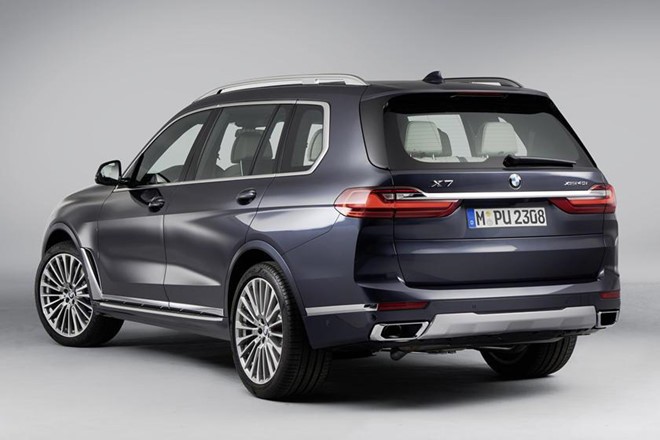 Moi ra duoc vai tuan, BMW X7 da phai trieu hoi gap vi loi ghe ngoi hinh anh 3