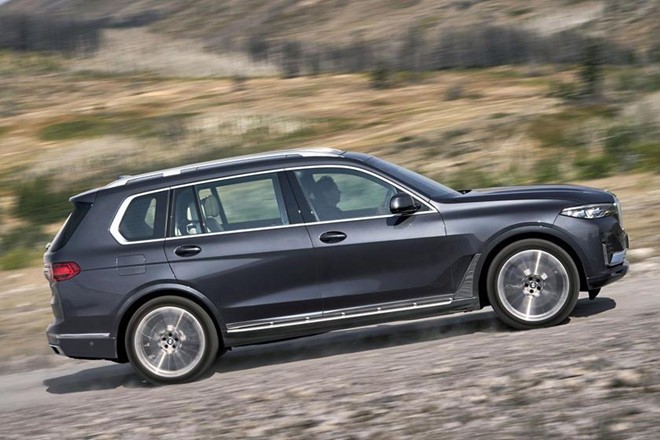 Moi ra duoc vai tuan, BMW X7 da phai trieu hoi gap vi loi ghe ngoi hinh anh 6
