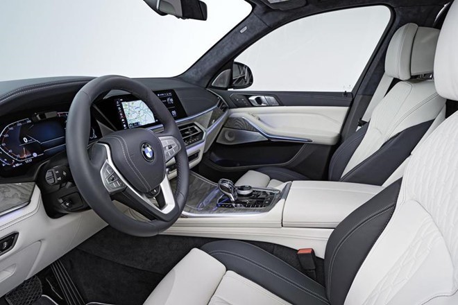 Moi ra duoc vai tuan, BMW X7 da phai trieu hoi gap vi loi ghe ngoi hinh anh 4