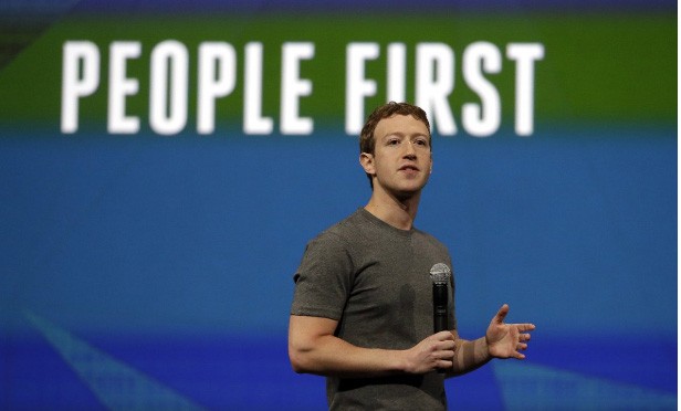 "Biên niên sử" Facebook qua ảnh ảnh 31