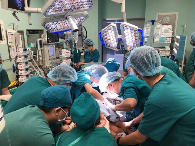 Ca mổ tách Song Nhi được đề cử Thành tựu y khoa Việt Nam 2020 ảnh 1