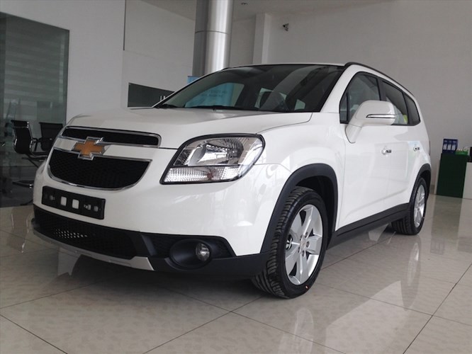 Điểm mặt 10 mẫu ôtô “ế ẩm” nhất Việt Nam năm 2015 ảnh 7