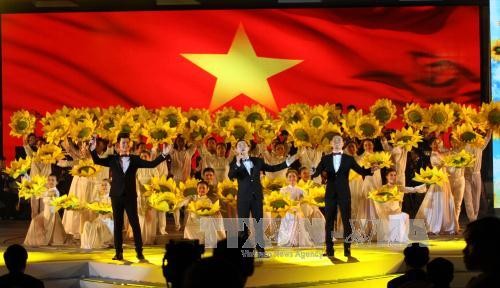 Một trong số các tiết mục văn nghệ đặc biệt của chương trình.