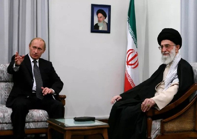 Ra đòn Syria, Nga đẩy Mỹ "châm lửa" mặt trận mới ở Trung Đông ảnh 1