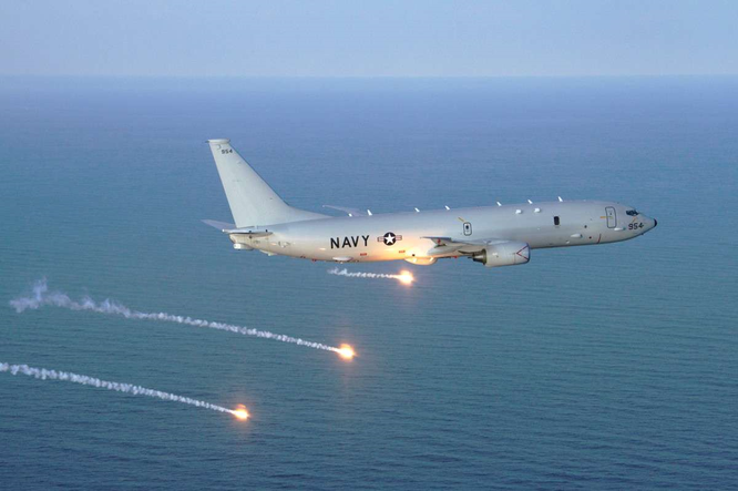 Máy bay Mỹ dính líu vụ tấn công căn cứ Nga tại Syria? ảnh 1