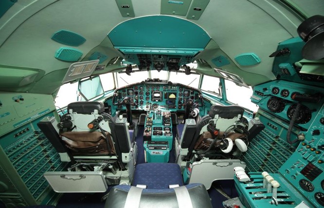 Nga đã vớt được hộp đen thứ hai của máy bay Tu-154 rơi ở Biển Đen ảnh 1