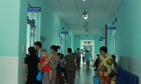 Bí thư Thăng vừa thị sát xong, 40 bác sĩ tuyến trên đồng loạt về huyện Củ Chi ảnh 5