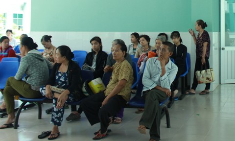Bí thư Thăng vừa thị sát xong, 40 bác sĩ tuyến trên đồng loạt về huyện Củ Chi ảnh 4