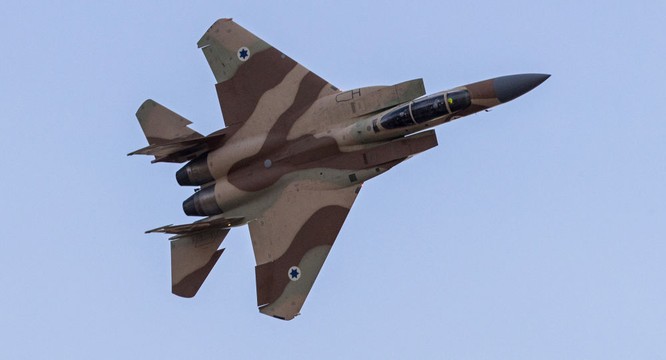 Chiến đấu cơ Israel nhiều lần tấn công Syria