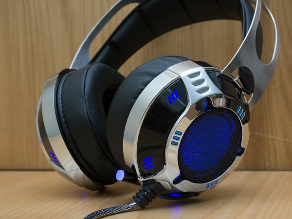 Cận cảnh tai nghe chơi game Soundmax AH-319 ảnh 4